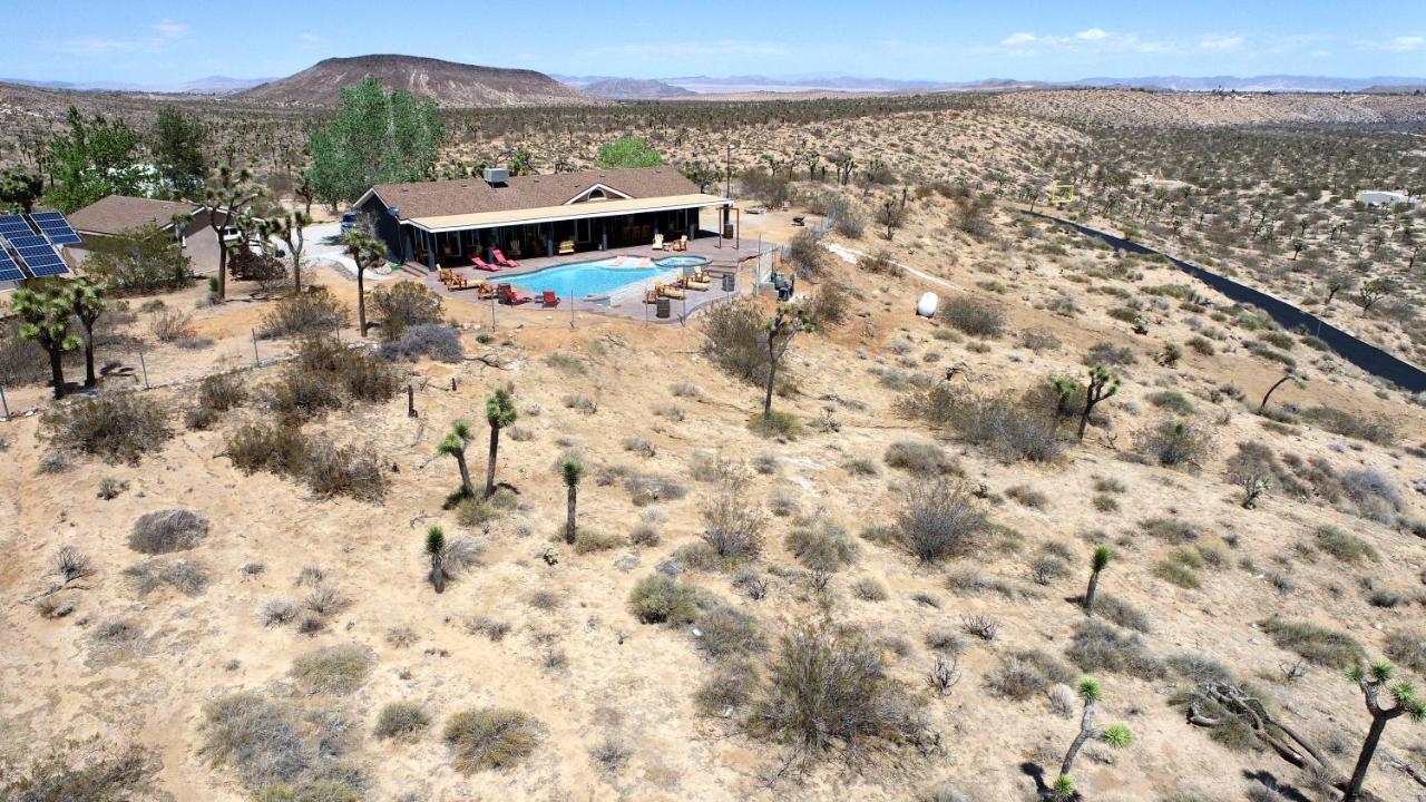 Wind Hill Hotel Yucca Valley Bagian luar foto