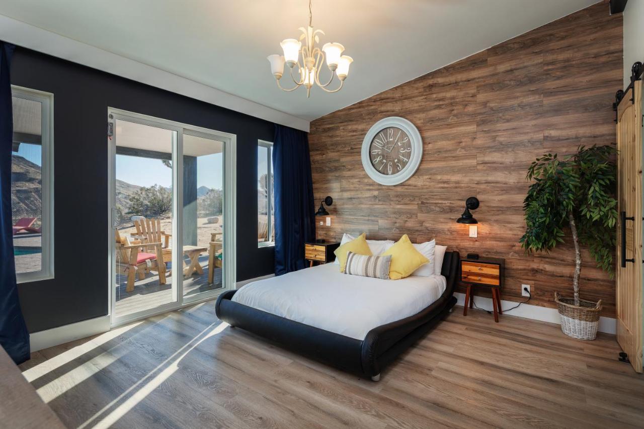 Wind Hill Hotel Yucca Valley Bagian luar foto