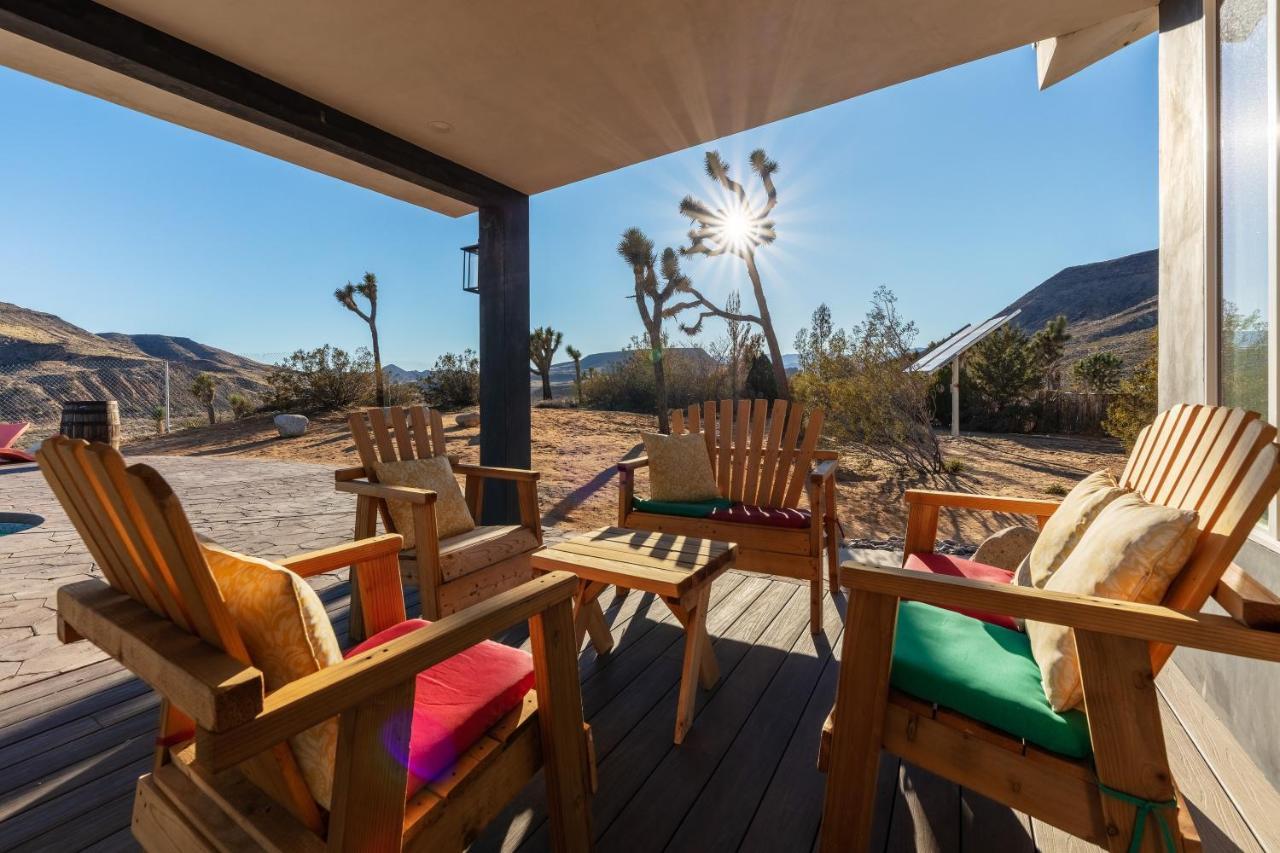 Wind Hill Hotel Yucca Valley Bagian luar foto