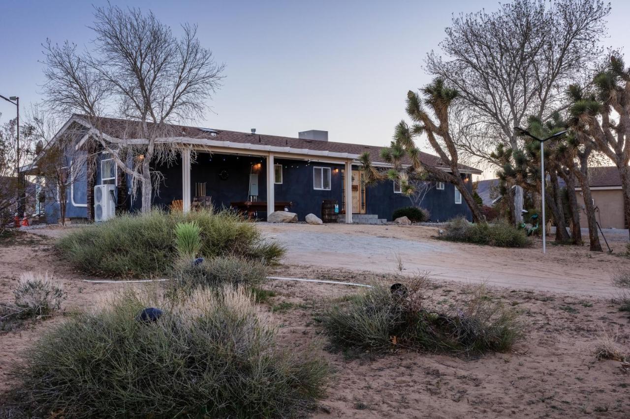 Wind Hill Hotel Yucca Valley Bagian luar foto