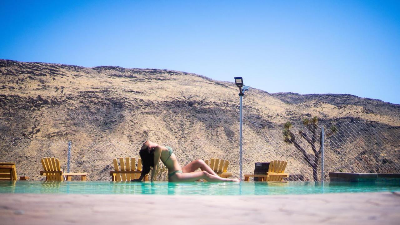Wind Hill Hotel Yucca Valley Bagian luar foto