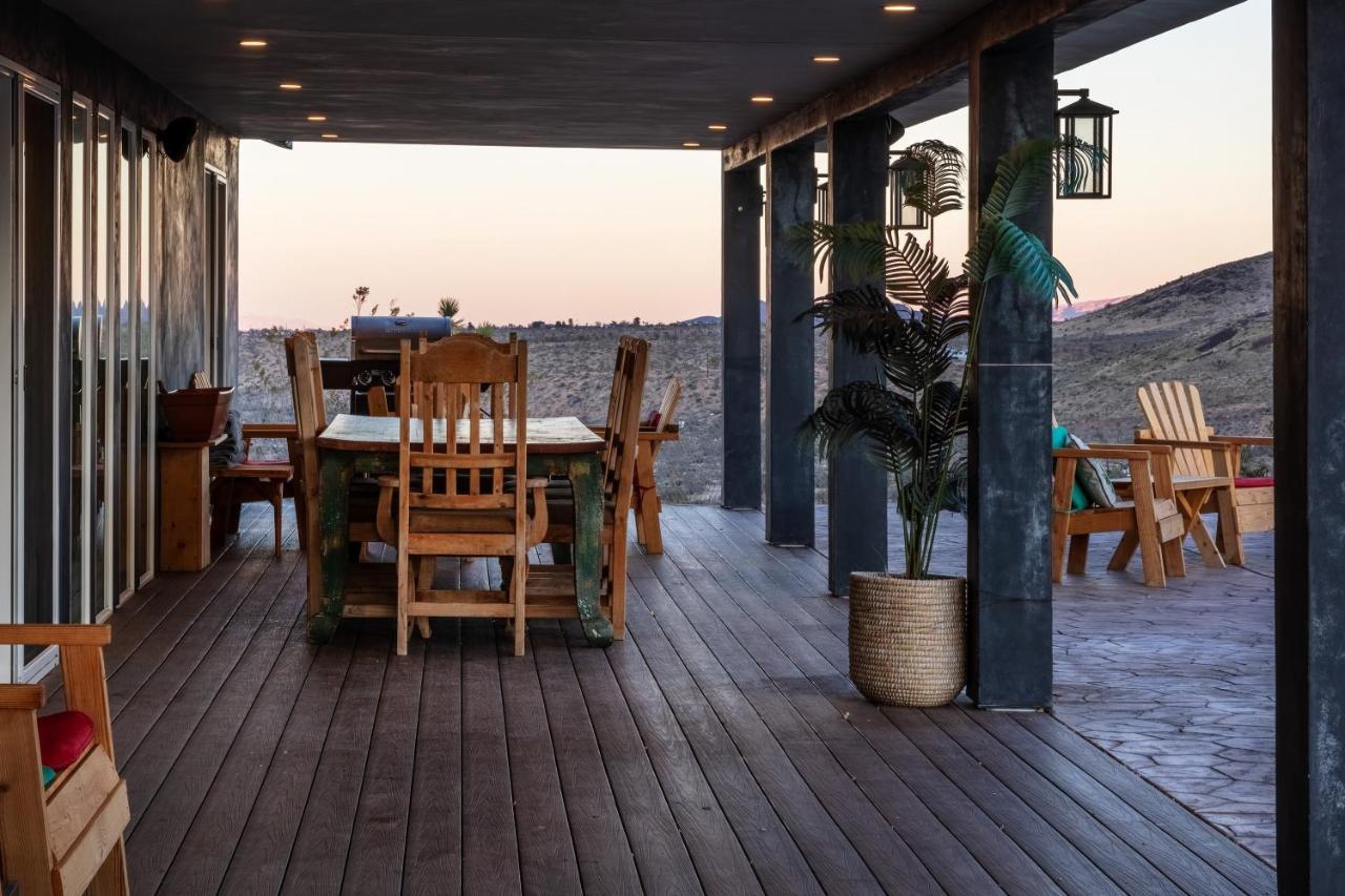Wind Hill Hotel Yucca Valley Bagian luar foto